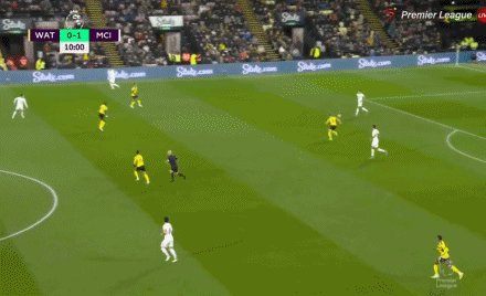 世界杯直播app官网-【英超】B席梅开二度近5场5球 曼城3-1沃特福德登顶