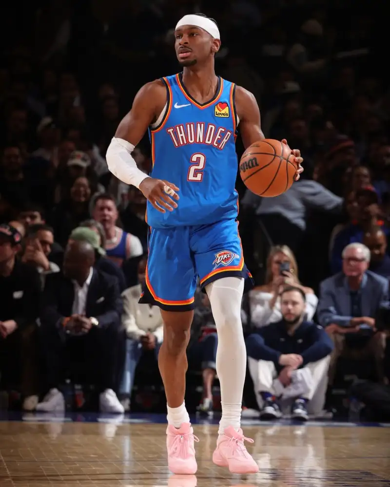 世界杯手机观看-亚历山大今日赛后将亲穿球鞋赠予喜剧演员崔西-摩根