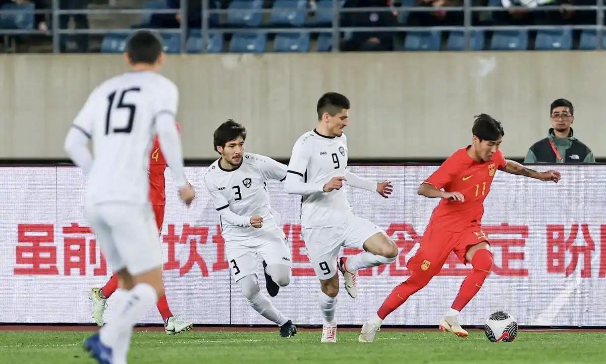 中国队八强遇卫冕冠军！历史全败，四强梦恐碎