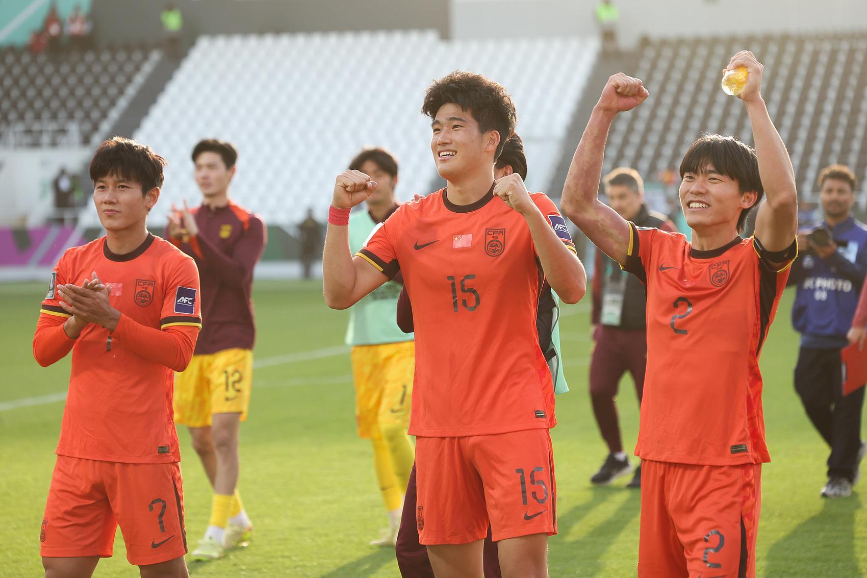 世界杯正版下载安装-越南0-3国足无缘决赛！看看越南球员怎么说，头号球星跪地道歉