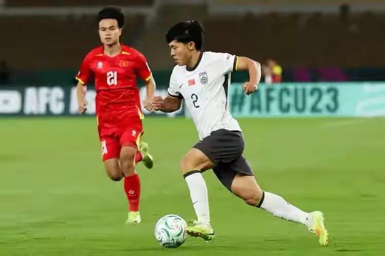 世界杯正版下载安装-越南0-3国足无缘决赛！看看越南球员怎么说，头号球星跪地道歉