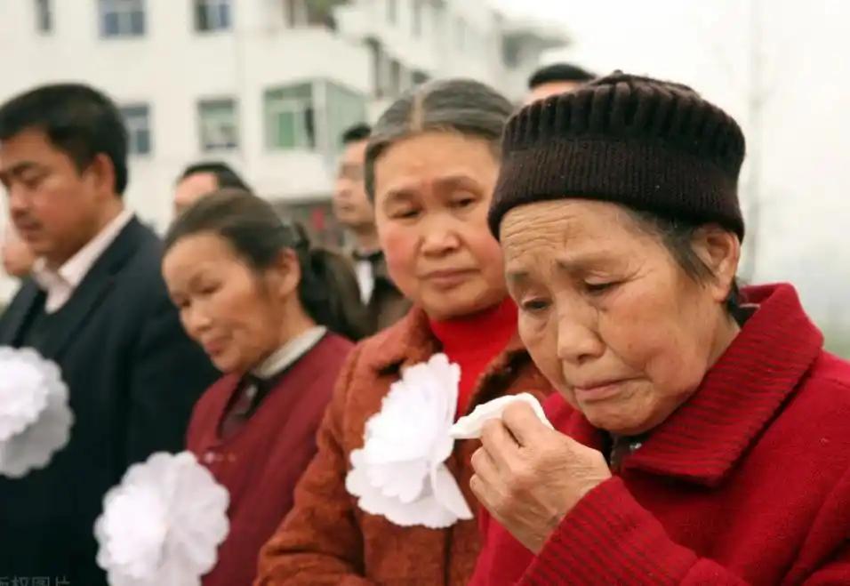 世界杯手机观看-2026年丧葬费抚恤金迎来上调，企退养老金5200元，去世后发多少？