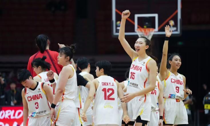 世界杯直播app官网-世预赛：女篮81-68大胜马里，李月汝21+10，张子宇12分