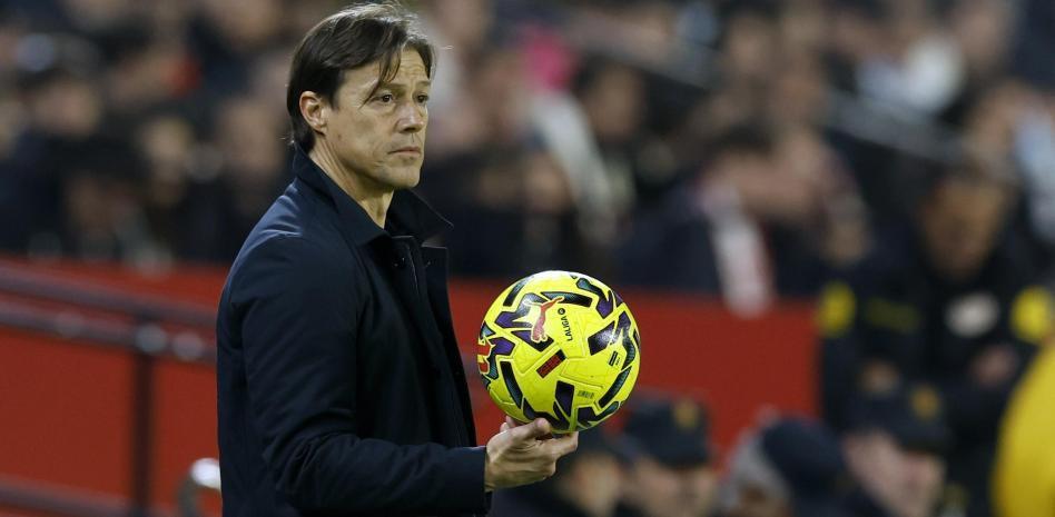 世界杯手机观看-塞维利亚主教练：我们和巴萨差距非常大，现在的他们志在夺冠